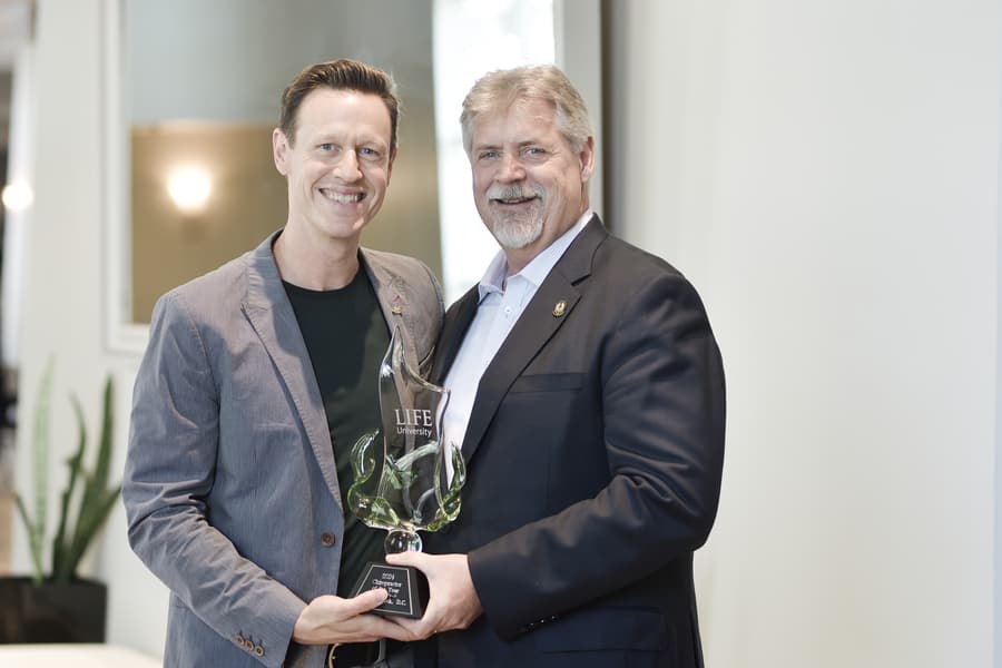 London Chiropractor Dr. B.J. Hardick Named Chiropractor of the Year 2024 by Life University